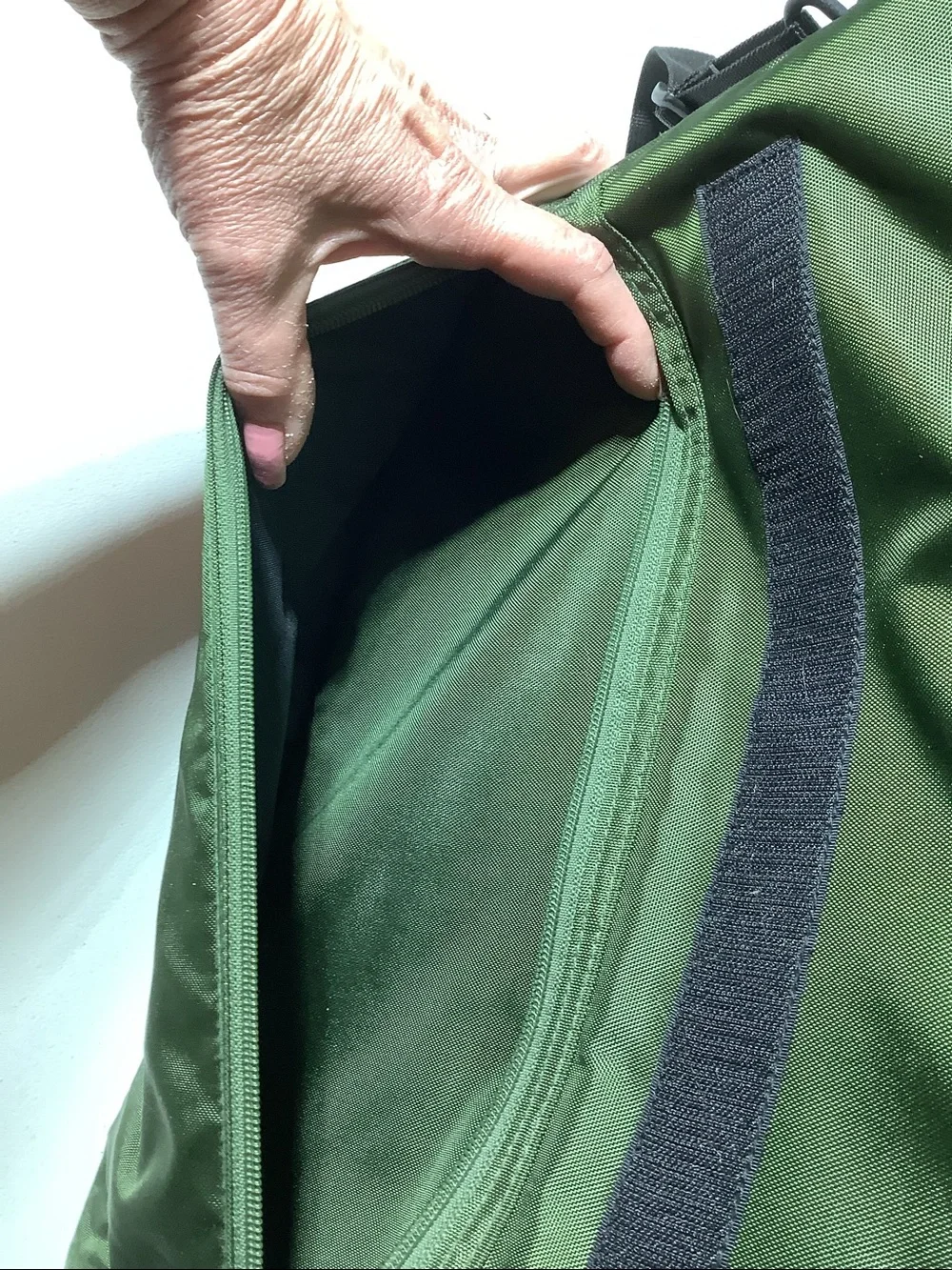 Eddie Bauer olive green nylon laptop bag